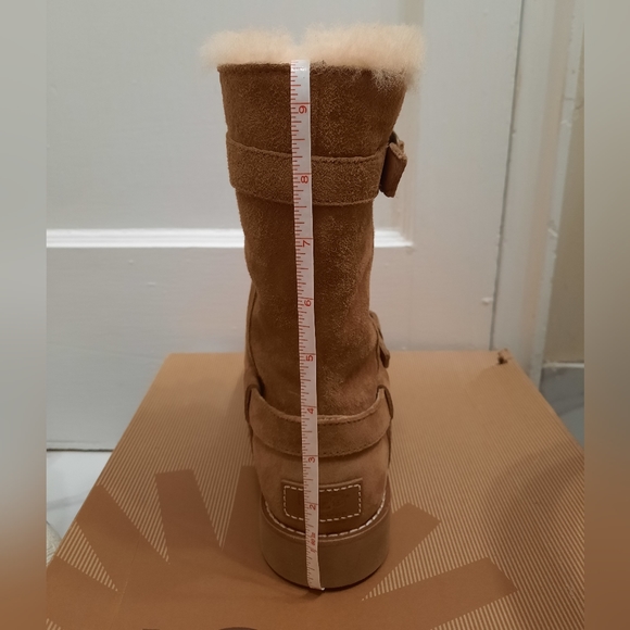 NEW! UGG NOIRA SHEEPSKIN BOOTS, Women's Size 7 - Picture 7 of 7